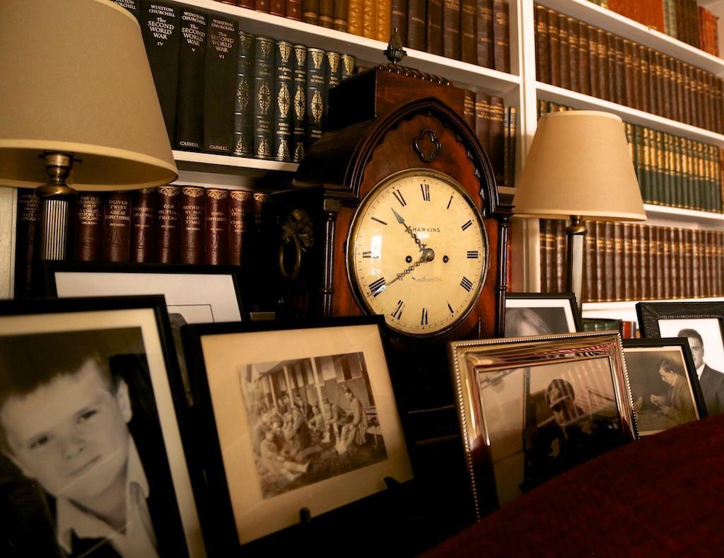 The Library House B&B Айронбридж Екстериор снимка
